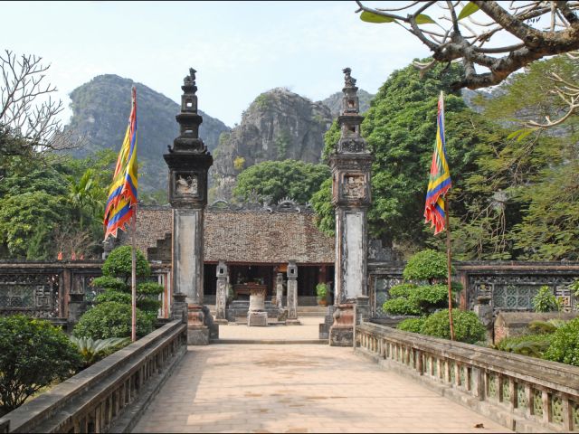 Dinh Tien Hoang Temple