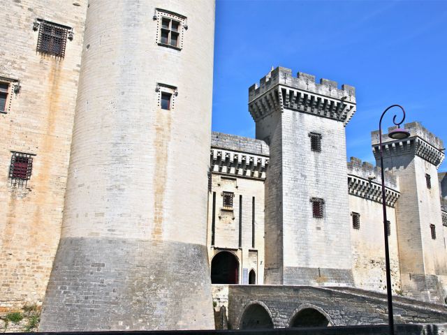 Entrée du Château de Tarascon