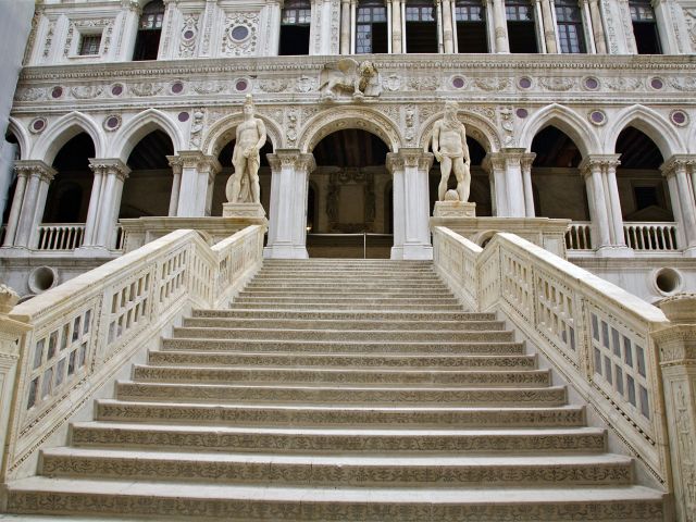 Escalier des géants