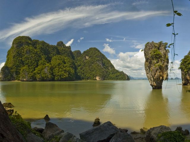 James Bond Island