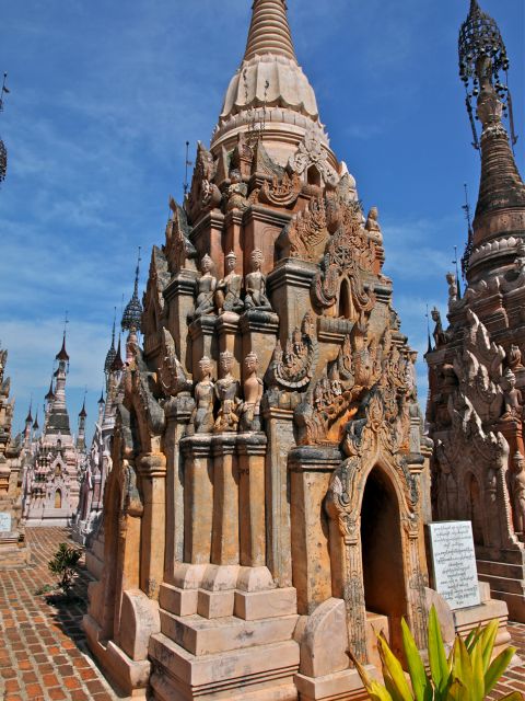 Kakku stupa