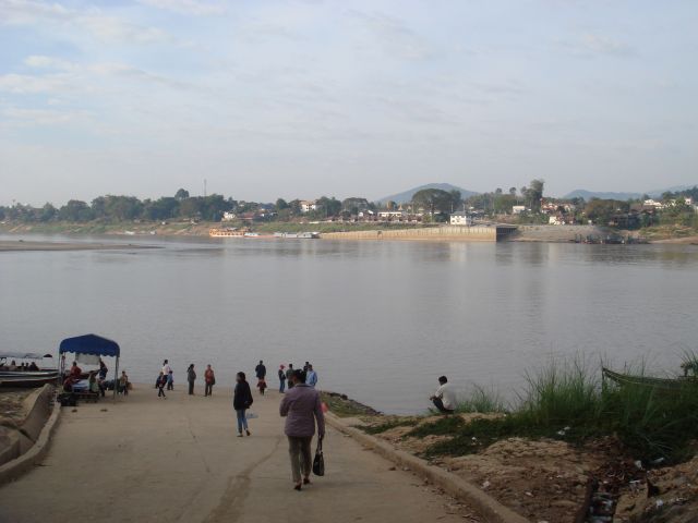 Lao-Thai border