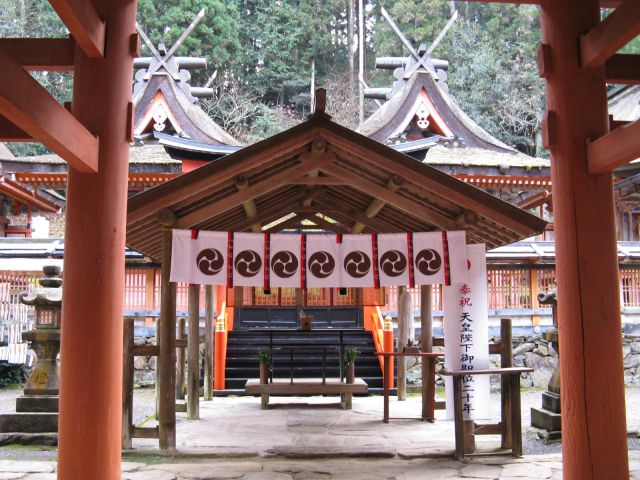 Niutsuhime Shrine