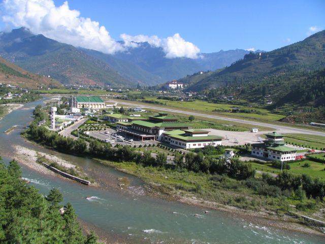 Aéroport international de Paro