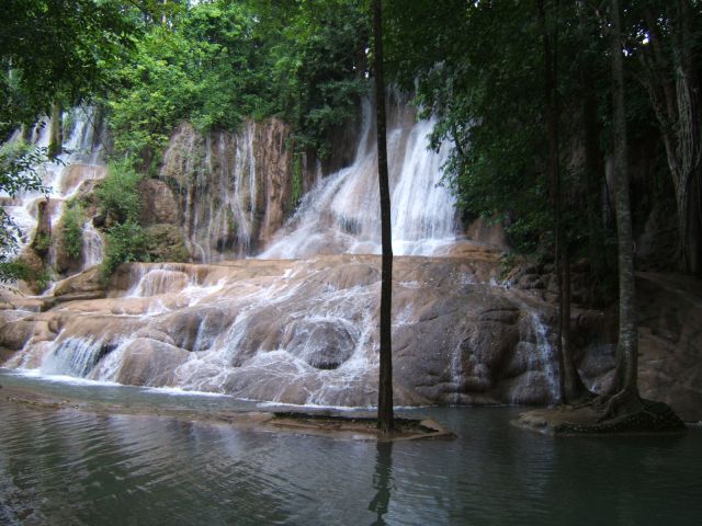 Sai Yok waterfall