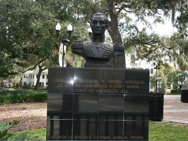 Statue of Bolivar
