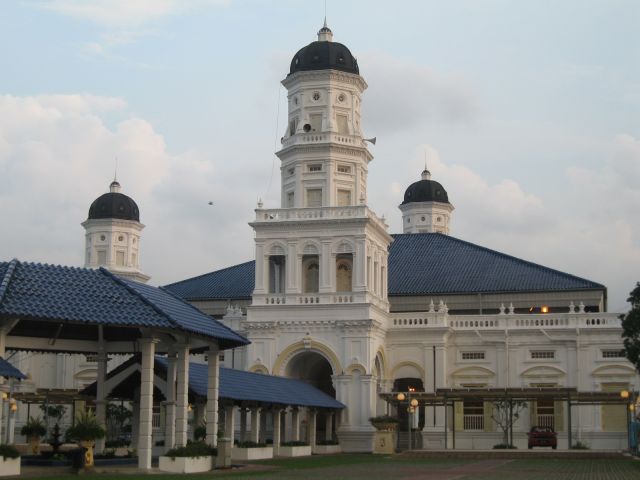 Sultan Abu Bakar Mosque