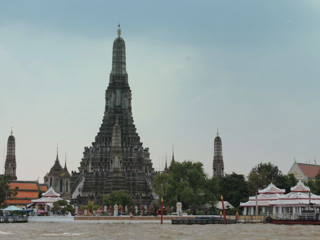 Stupa central