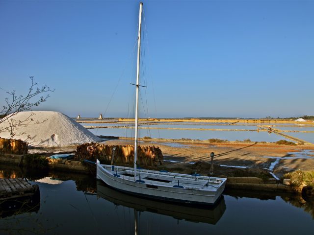 Bateau et salines