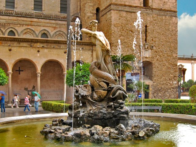 Cathédrale de Monreale et fontaine