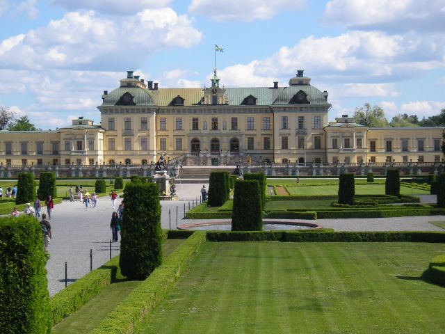 Vue arrière du château de Drottningholm