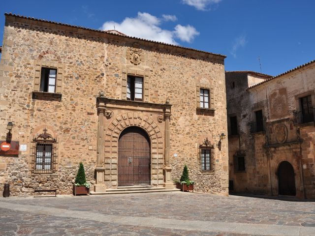 Palais Episcopal de Cáceres