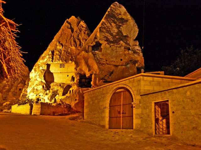 Cheminées de fées de nuit