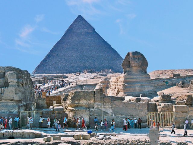 Grand Sphinx et pyramide de Khéops