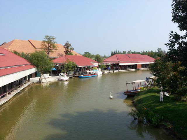 Marché flottant Sam Phan Nam de Hua Hin
