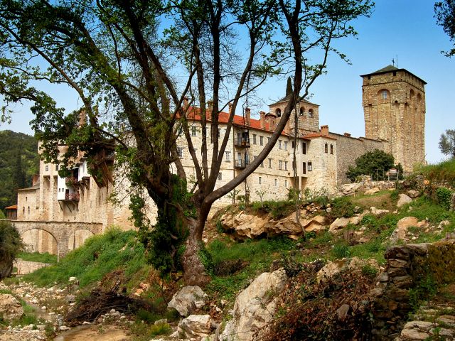 Vue extérieure du monastère de Hilandar