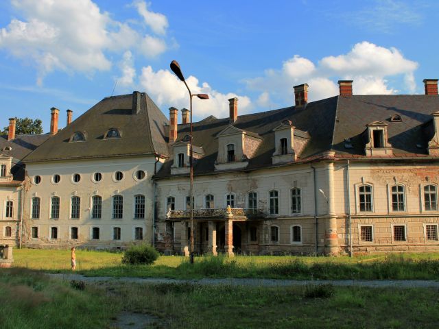 Palais à Bożków