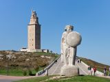 Statue de Breogán et la Tour d'Hercule