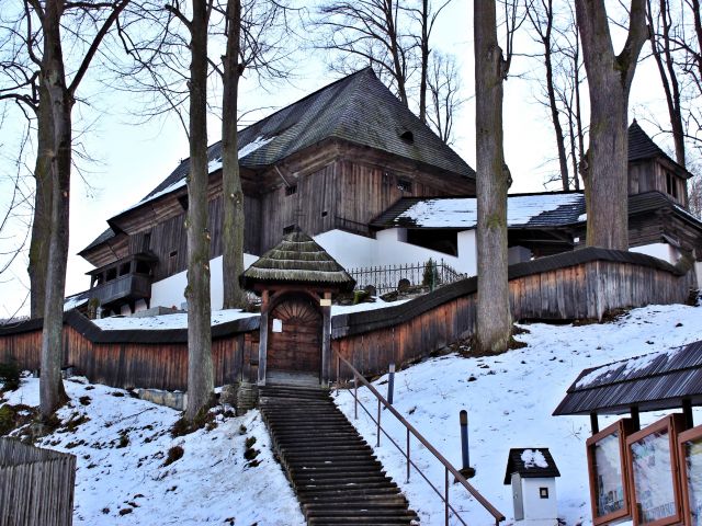 Église en bois de Leštiny