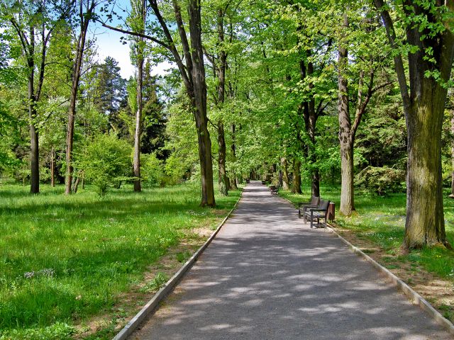 Allée du parc Vrana, palais Vrana