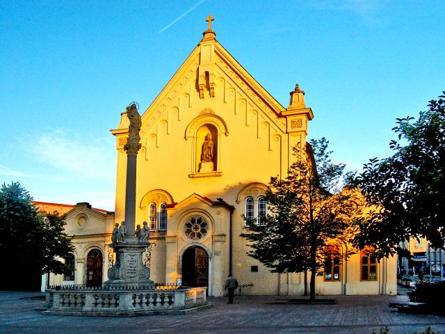 Église et monastère des Capucins