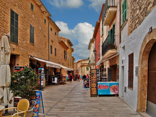 Rue typique d'Alcúdia