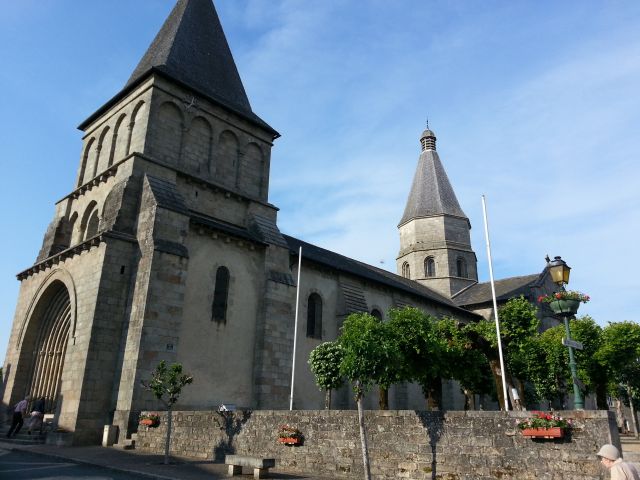 Église Saint-Barthélémy de Bénévent-l'Abbaye