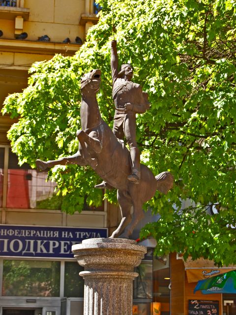 Monument de Garibaldi, Sofia