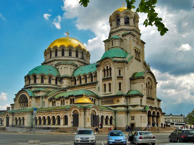 Côté nord-ouest de la cathédrale Alexandre-Nevski de Sofia