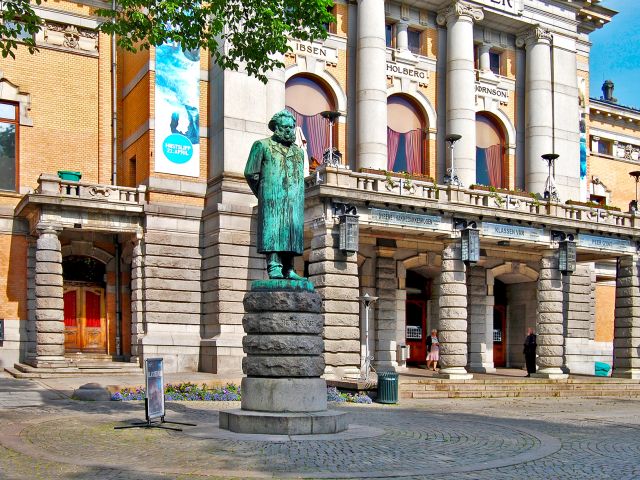 Sculpture de Henrik Johan Ibsen, Oslo