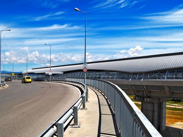 Station de métro de l'aéroport de Sofia