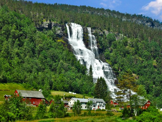 Cascade Tvinnefossen