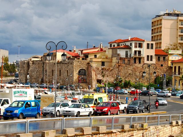 Arsenaux vénitiens au port de Crète