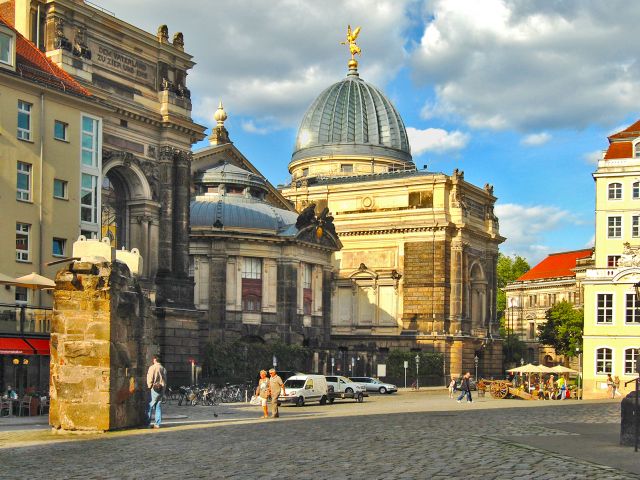 Centre-ville de Dresde et l'école des beaux-arts