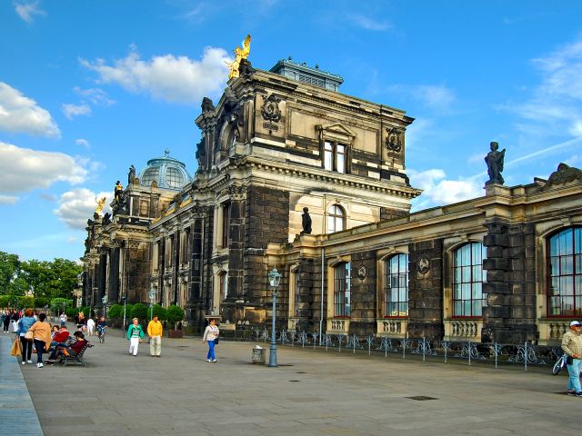 École supérieure des beaux-arts de Dresde