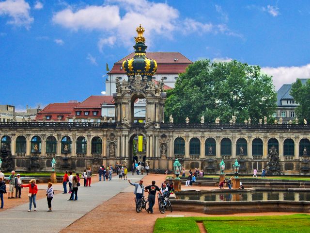 Entrée du Zwinger par la Kronentor