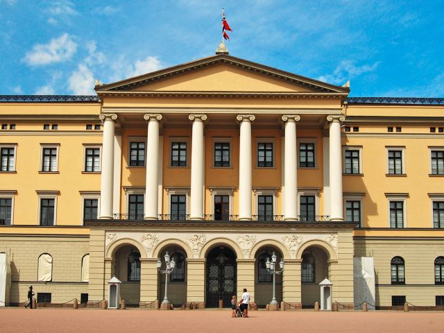 Façade du palais royal d'Oslo