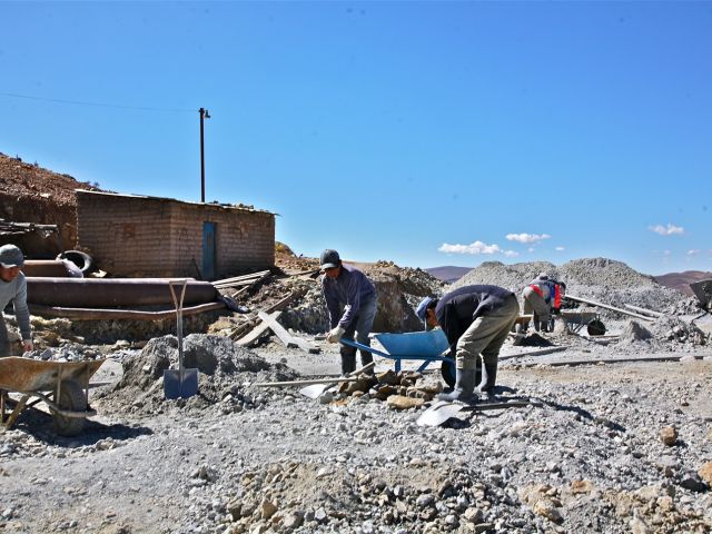 Tri du minerai, mines d'argent de Potosi