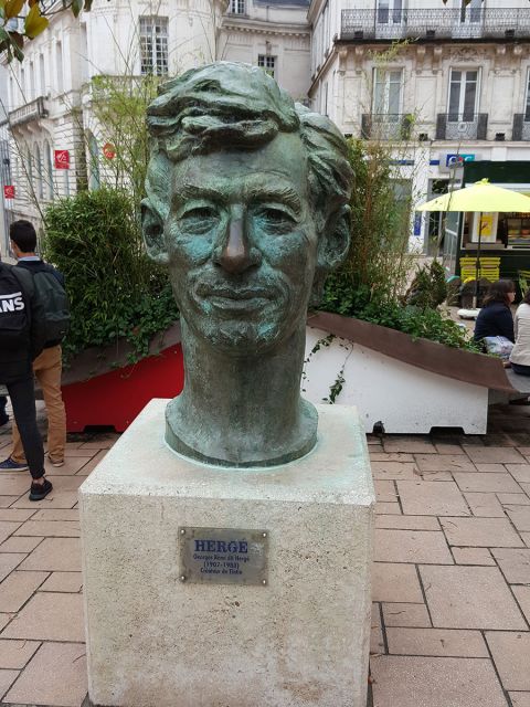 Statue d'Hergé à Angoulême