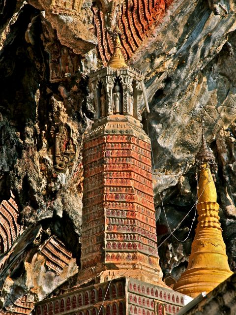 Stupa décoré de petits bouddhas, grotte Kaw Gun