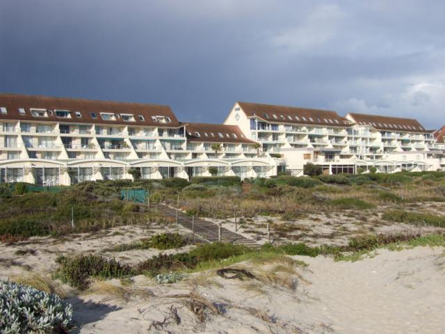 Dolphin Beach Hotel