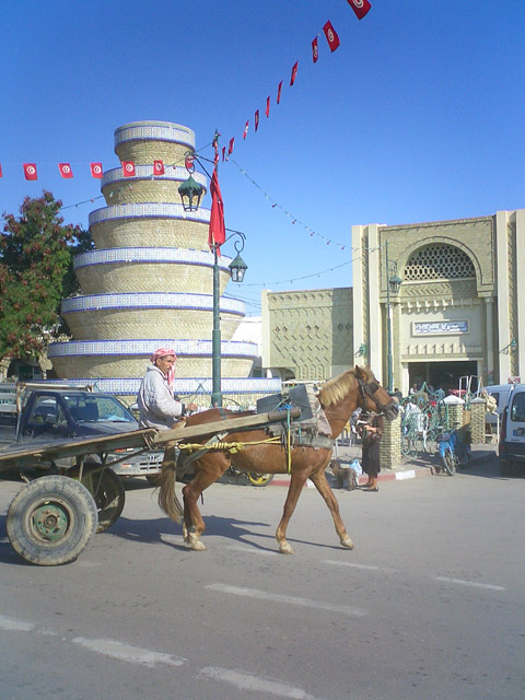 Avenue Habib Bourguiba