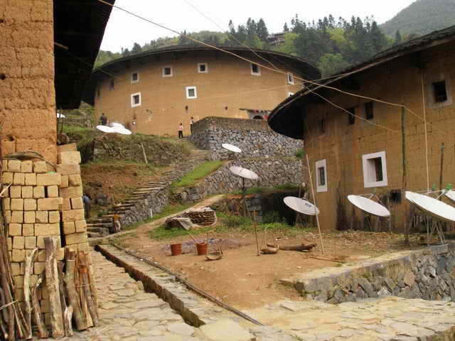 Bâtiments de terre des Hakka, comté de Yongding, Chine