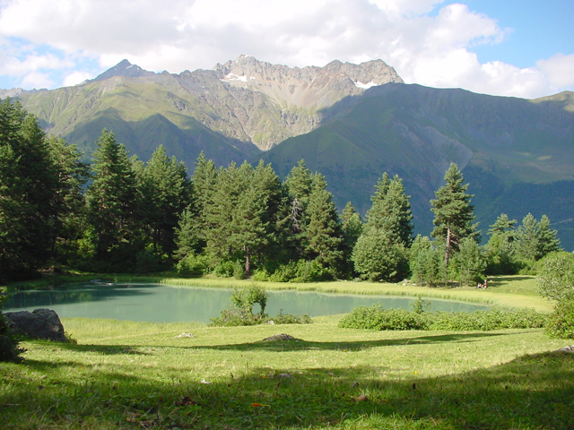 Ugviri lake