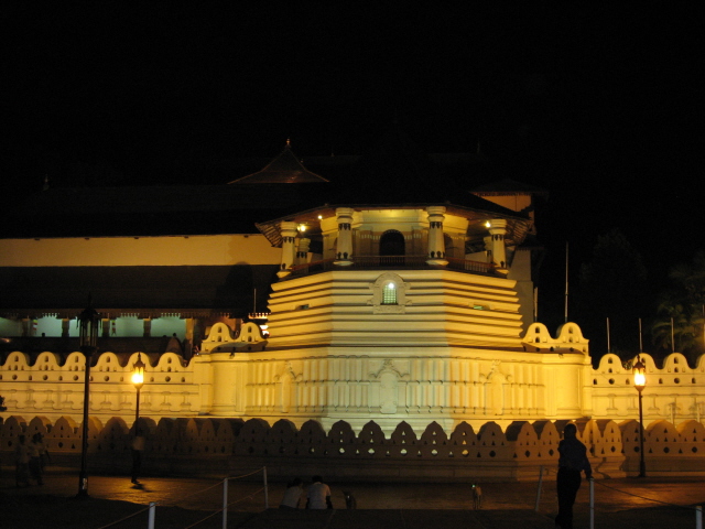 Temple de la Dent du Bouddha