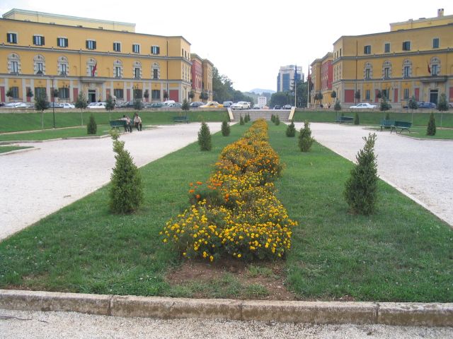 Skanderbeg Square