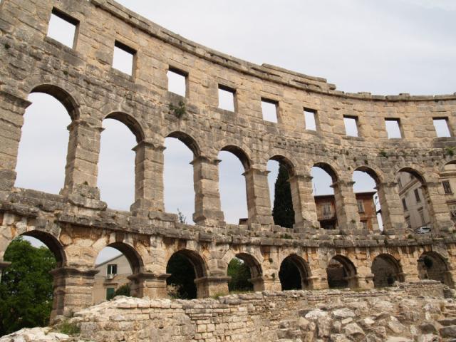 Amphithéâtre de Pula