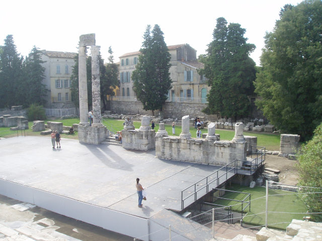 Monuments romains et romans d'Arles