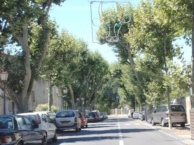 To Les Baux-de-Provence