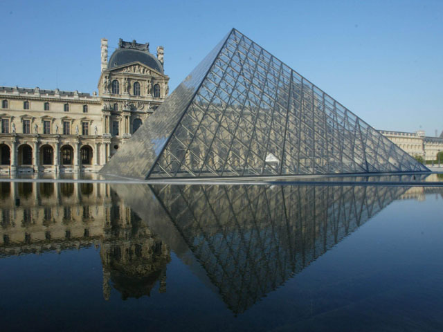 Louvre Pyramid